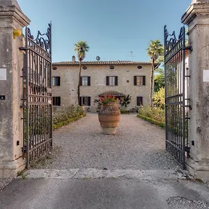 https://tenuta-di-mensanello.it-tuscanyhotel.com